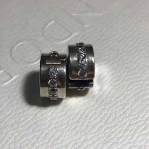 Pandora clips